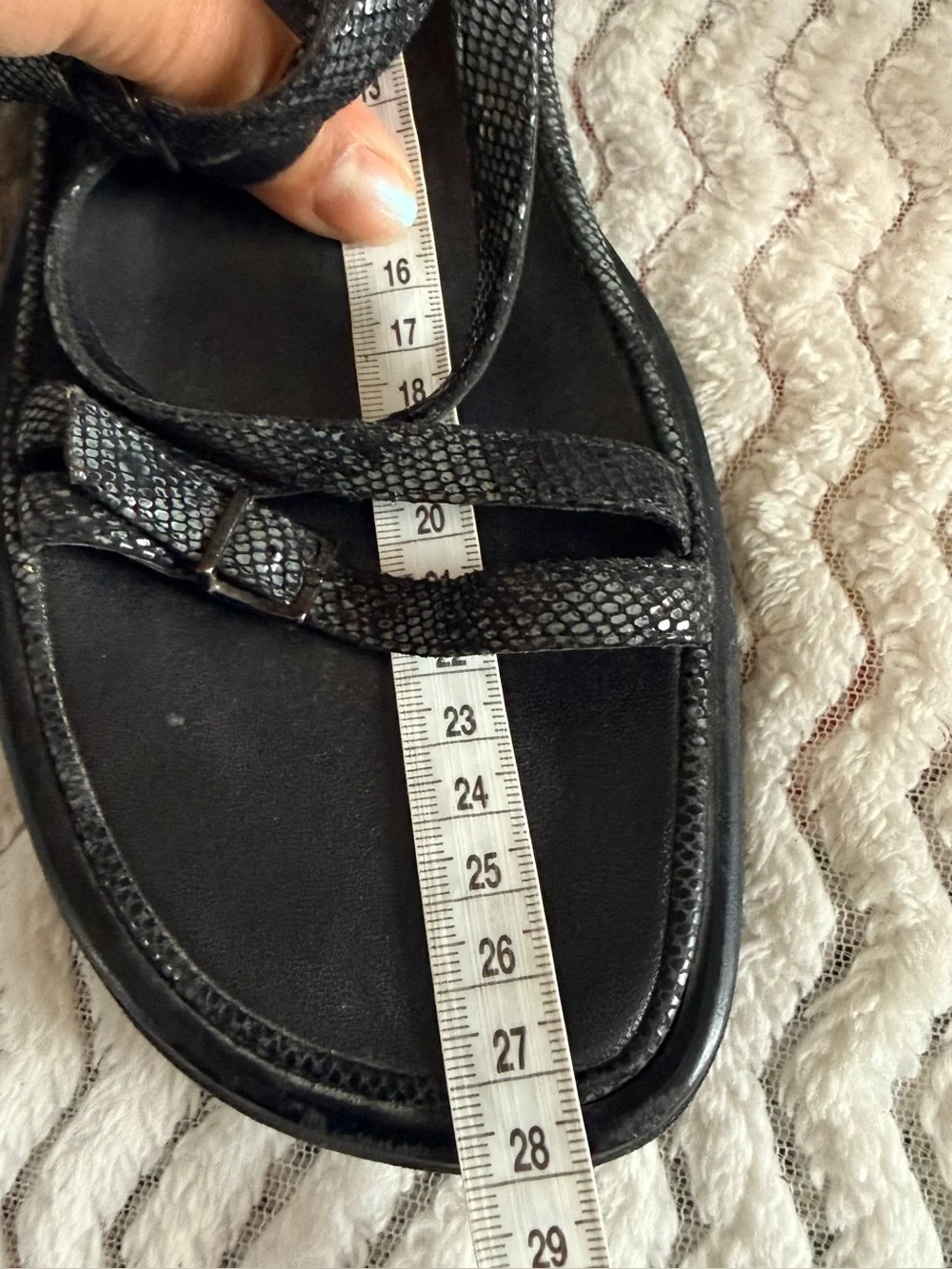 Thierry Rabotin Wave Black Pattent Leather Adj. Straps W/ Buckle Sandals 10.5/11